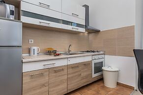 Apartments Molo Longo