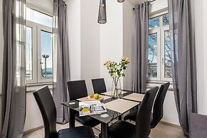 Apartments Molo Longo