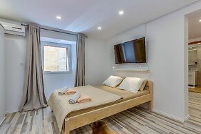 Apartments Small Sweet & Cosy