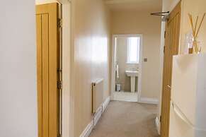 Luxury Apt No 1 - Two Bed Apartment