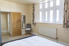 Luxury Apt No 1 - Two Bed Apartment