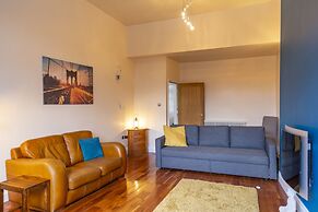 Luxury Apt No 1 - Two Bed Apartment