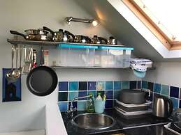 Immaculate 1-bed Apartment Cornwall With hot tub