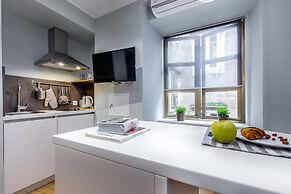 Deluxe Adria Square Studios