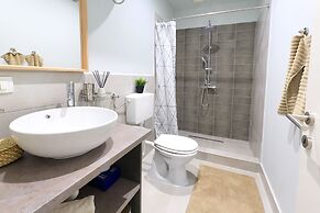 Deluxe Adria Square Studios