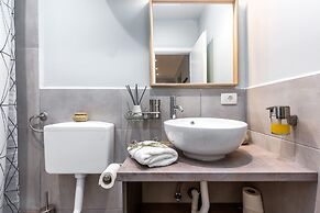 Deluxe Adria Square Studios