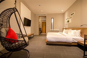 The Gallery Hotel Nai Harn