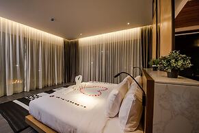 The Gallery Hotel Nai Harn