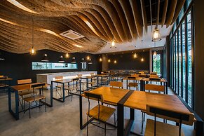 The Gallery Hotel Nai Harn