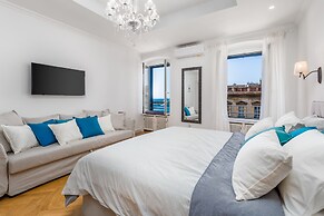 Luxury Apartment Karolina Riva