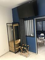Montreuil Appart Holidays SAS