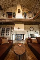 Umbrian Villa Retreat in Pietralunga With a Pool