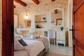 Villa Savona 3 Bedroom Villa With Private Pool