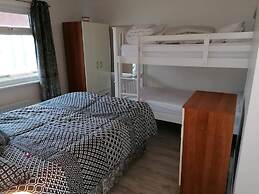 Sea View Retreat - Free Wifi