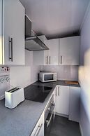 Sea View Retreat - Free Wifi