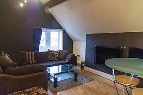 Luxury Apt No. 2 - One Bed Apartment