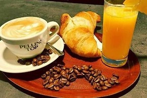 Luxury Apt No. 2 - One Bed Apartment