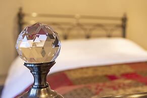 Luxury Apt No. 2 - One Bed Apartment