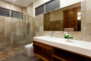 Tropical Bliss at Boutique Villa Sequoia