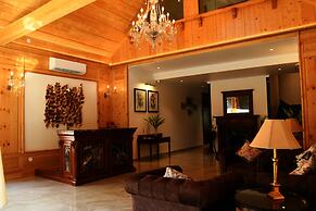 Mastiff Villa Camellia - A Tea Estate Hotel