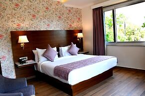 Mastiff Villa Camellia - A Tea Estate Hotel