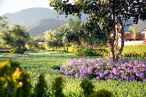 L' Amandier Hotel & Villas