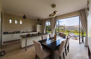 L' Amandier Hotel & Villas