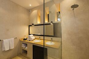 L' Amandier Hotel & Villas