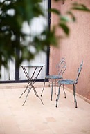 L' Amandier Hotel & Villas