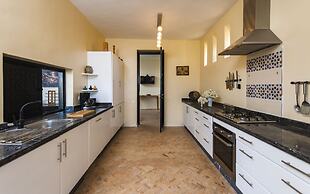 L' Amandier Hotel & Villas