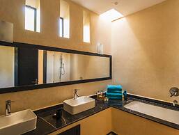 L' Amandier Hotel & Villas