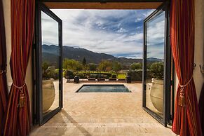 L' Amandier Hotel & Villas