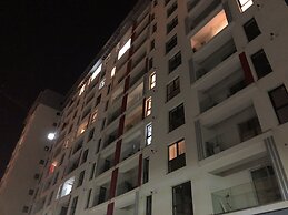 Luxury Penthouse Plaza Residence P1