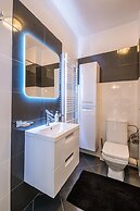 Luxury Penthouse Plaza Residence P1