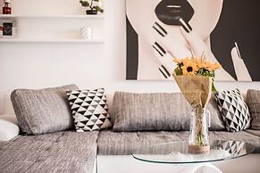 Luxury Penthouse Plaza Residence P1