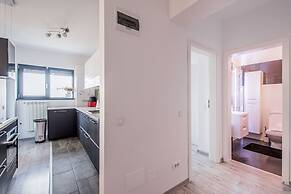 Luxury Penthouse Plaza Residence P1