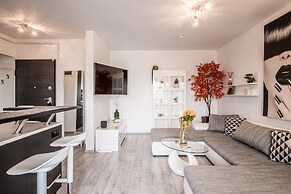 Luxury Penthouse Plaza Residence P1