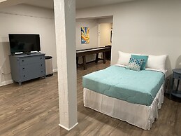 All Decked Out Cl 2232 3 Bedroom Home by RedAwning