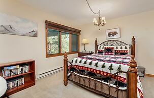 Herondale Luxury Vacation  At Windcliff 3 Bedroom Home by RedAwning