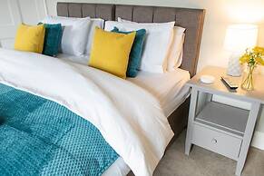 Central Stamford Townhouse