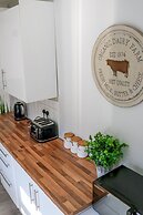 Central Stamford Townhouse