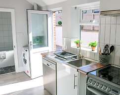 Central Stamford Townhouse
