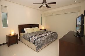 Downtown Apartment Oasis 12