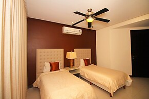 Downtown Apartment Oasis 12