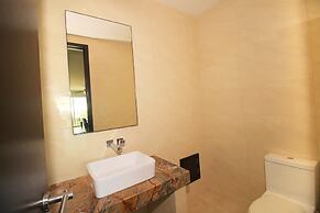 Downtown Apartment Oasis 12