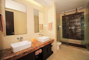 Downtown Apartment Oasis 12