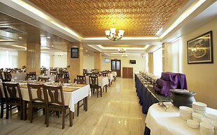 Hotel The Grand Mamta