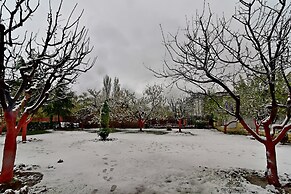 Hotel The Grand Mamta