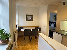 City Hotel Nattergalen Apartments