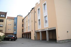 City Hotel Nattergalen Apartments